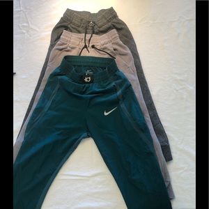 Nike joggers x3
